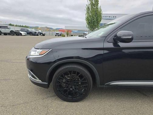 2018 Mitsubishi Outlander SE