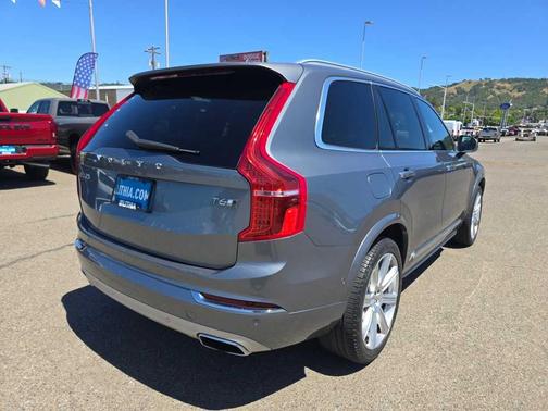 Gray Metallic 2018 Volvo XC90 T6 Inscription