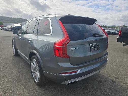 Gray Metallic 2018 Volvo XC90 T6 Inscription