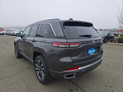 2025 Jeep Grand Cherokee Overland