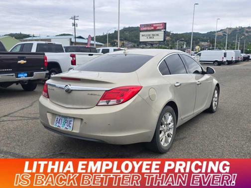 2012 Buick Regal Premium 1