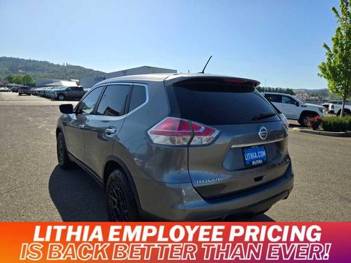 2015 Nissan Rogue S