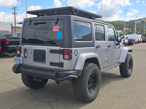 Billet Silver Clearcoat Metallic 2018 Jeep Wrangler JK Unlimited Freedom Edition