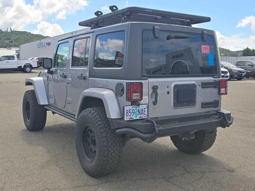 Billet Silver Clearcoat Metallic 2018 Jeep Wrangler JK Unlimited Freedom Edition