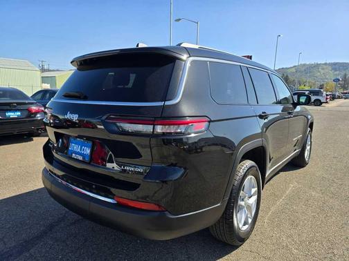 2025 Jeep Grand Cherokee L Laredo