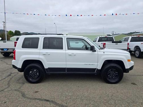 2016 Jeep Patriot Sport