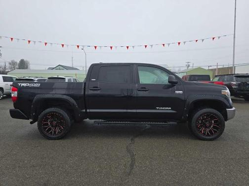 2020 Toyota Tundra SR5