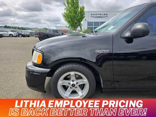 1999 Ford F-150 SVT Lightning Flareside