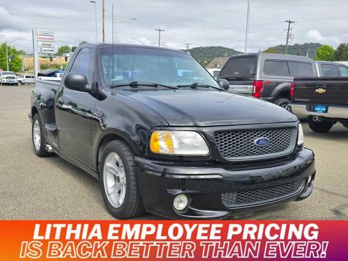 1999 Ford F-150 SVT Lightning Flareside