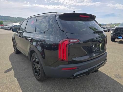 Ebony Black 2022 Kia Telluride EX