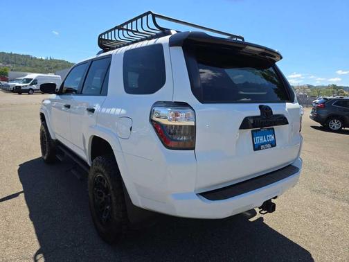 Super White 2020 Toyota 4Runner Venture