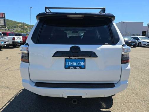 Super White 2020 Toyota 4Runner Venture
