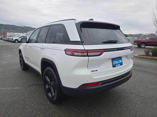 2023 Jeep Grand Cherokee Altitude