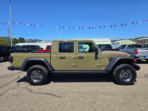 2025 Jeep Gladiator Mojave