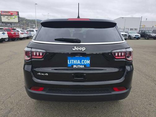2023 Jeep Compass Sport