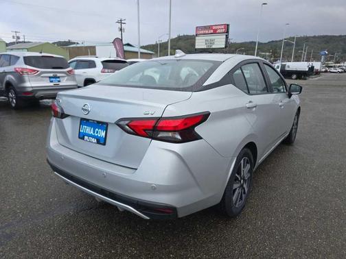 2021 Nissan Versa 1.6 SV
