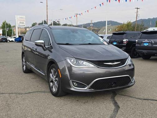 2020 Chrysler Pacifica Limited