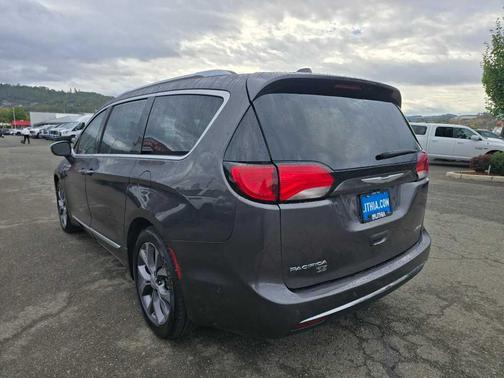 2020 Chrysler Pacifica Limited