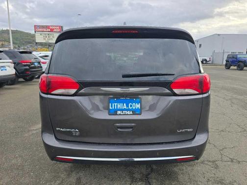 2020 Chrysler Pacifica Limited