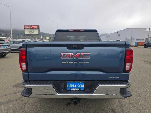 2024 GMC Sierra 1500 SLE