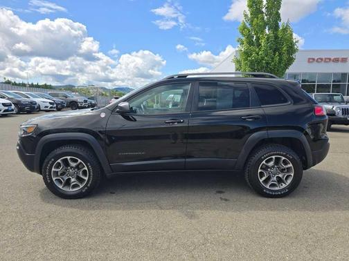 Diamond Black 2021 Jeep Cherokee Trailhawk