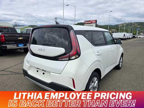 2023 Kia Soul LX