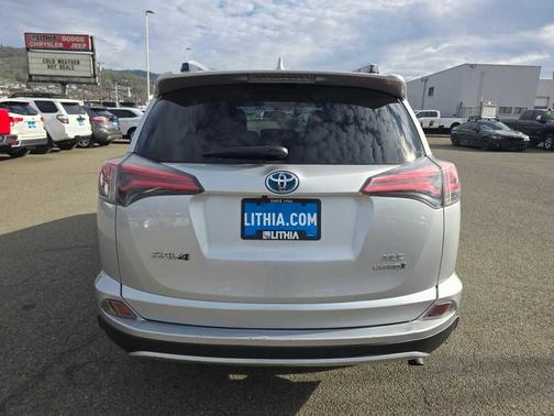 2016 Toyota RAV4 Hybrid XLE