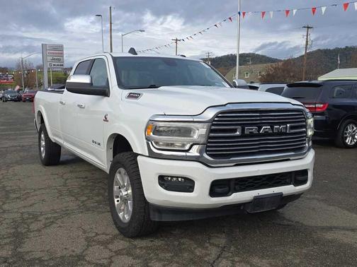 2022 RAM 3500 Laramie