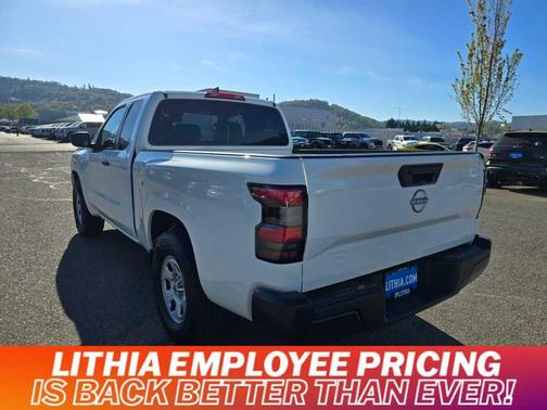 2023 Nissan Frontier S