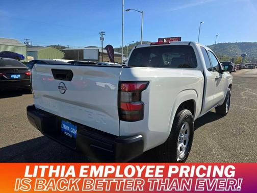 2023 Nissan Frontier S