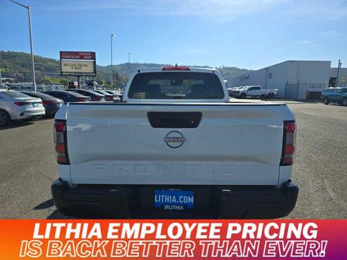 2023 Nissan Frontier S