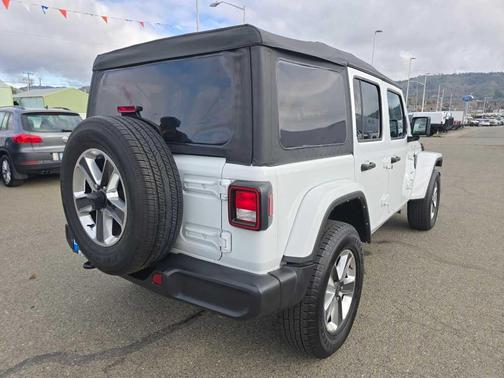2023 Jeep Wrangler Sahara