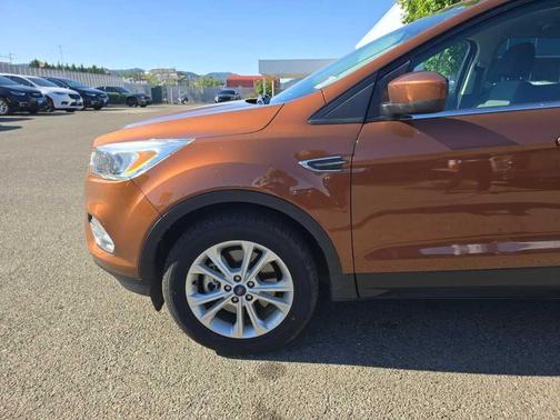 Canyon Ridge 2017 Ford Escape SE