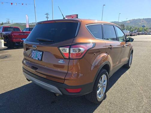 Canyon Ridge 2017 Ford Escape SE