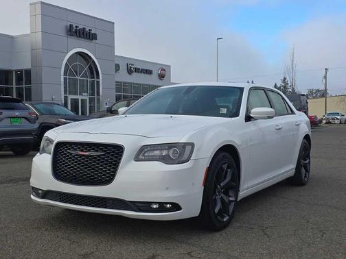2023 Chrysler 300 S