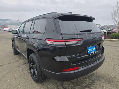 2025 Jeep Grand Cherokee L Laredo