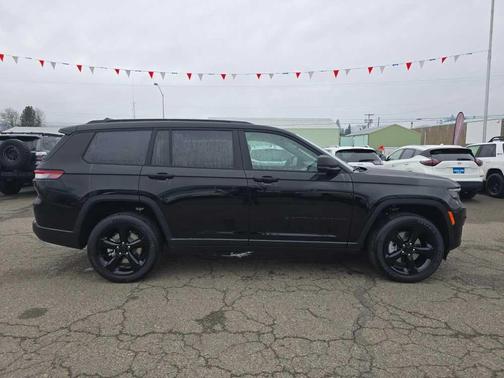 2025 Jeep Grand Cherokee L Laredo