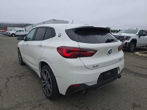 2022 BMW X2 xDrive28i