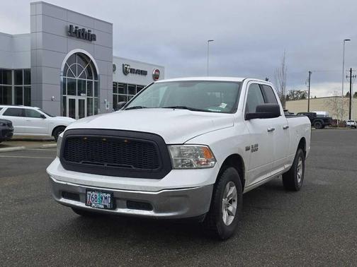 2016 RAM 1500 SLT