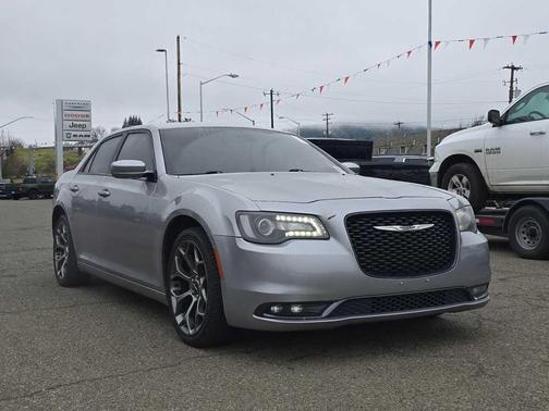 2017 Chrysler 300 S