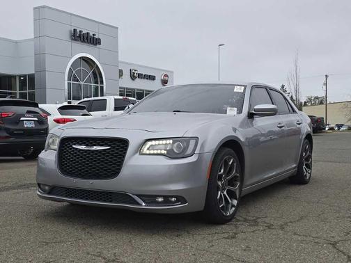 2017 Chrysler 300 S