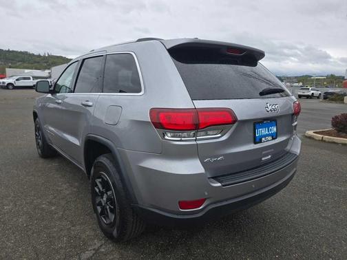 2020 Jeep Grand Cherokee Laredo E