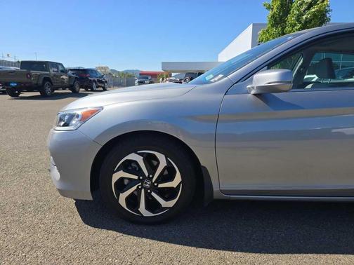 Lunar Silver Metallic 2016 Honda Accord EX