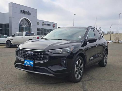 2025 Ford Escape Platinum