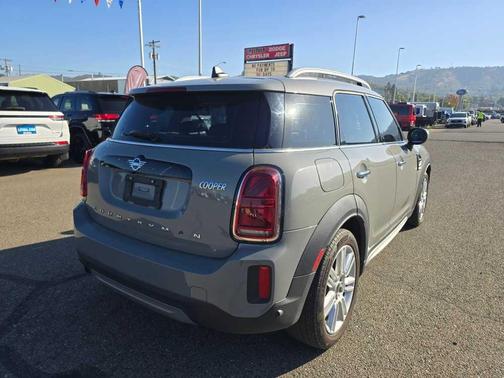 2022 MINI Countryman Cooper