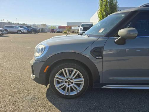 2022 MINI Countryman Cooper