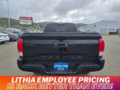 2017 Toyota Tacoma SR5