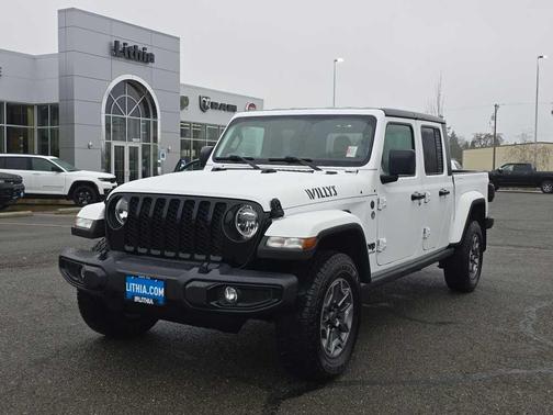 2022 Jeep Gladiator Sport