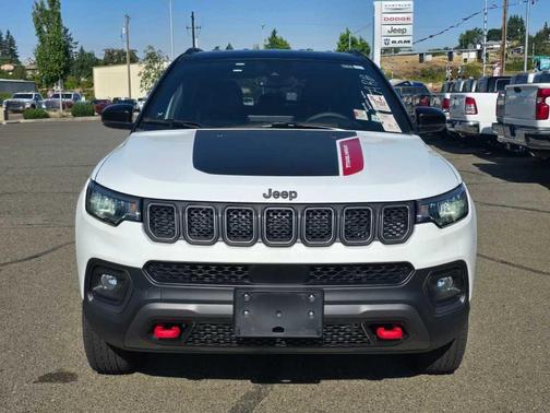 2023 Jeep Compass Trailhawk