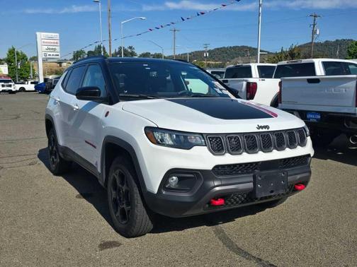 2023 Jeep Compass Trailhawk